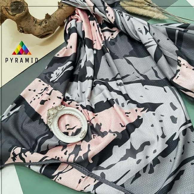 روسری پارچه اسکادا و اسکارلت
